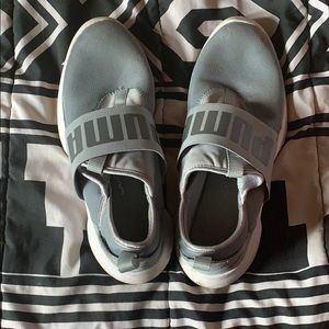 Puma memory foam running shoes